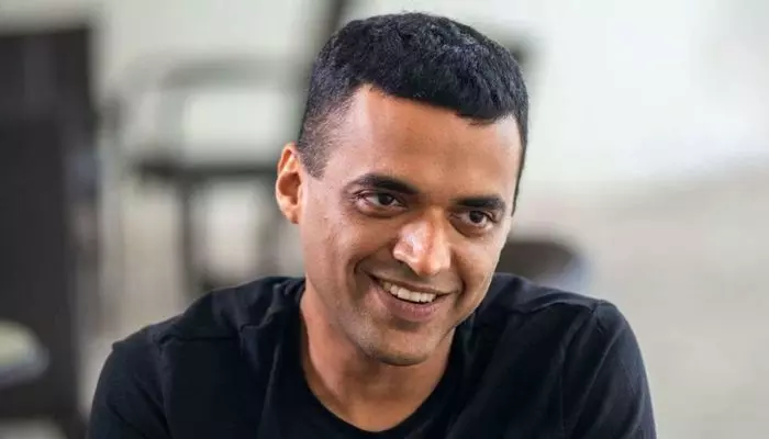 న్యూఇయర్ వేళ జొమాటో, బ్లింకిట్ రికార్డు.. ఒక్క రోజే అన్ని లక్షలకు పైగా ఆర్డర్లు న్యూఇయర్ వేళ జొమాటో, బ్లింకిట్ రికార్డు.. ఒక్క రోజే అన్ని లక్షలకు పైగా ఆర్డర్లు