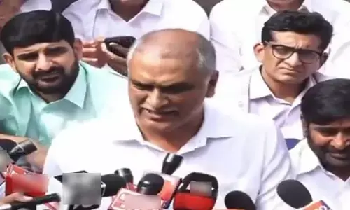 అసెంబ్లీని సీఎం బూతులమయం చేసిండు.. గన్‌పార్క్ వద్ద బీఆర్ఎస్ ఎమ్మెల్యేల ధర్నా