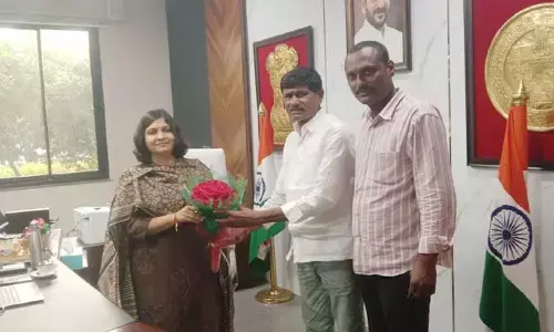 నూత‌న స‌హ‌కార సంఘం ఏర్పాటుకు ఎమ్మెల్యే లేఖ‌ను క‌లెక్ట‌ర్ కి అంద‌జేత
