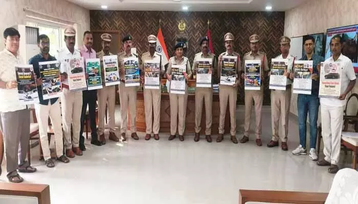 బైపాస్ రోడ్డులో ప్రమాదాల నివారణకు చర్యలు తీసుకోండి : ఎస్పీ జానకి బైపాస్ రోడ్డులో ప్రమాదాల నివారణకు చర్యలు తీసుకోండి : ఎస్పీ జానకి
