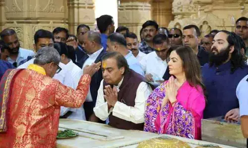 ఆ ఆలయానికి ముకేష్ అంబానీ రూ.5 కోట్ల విరాళం