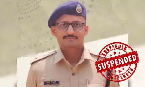 బళ్లారి కాల్పుల ఘటన.. ఎస్పీ పవన్ నిజ్జూర్‌పై సస్పెన్షన్ వేటు