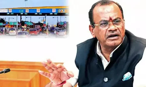 Toll Exemption:  మేడారం భక్తులకు టోల్ మినహాయింపు!.. మంత్రి కోమటిరెడ్డి కీలక వ్యాఖ్యలు