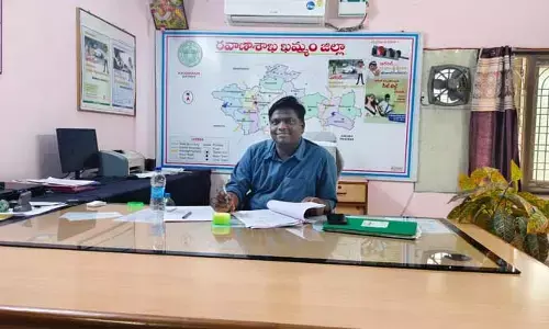సార్ వచ్చారు : జిల్లా రవాణాశాఖ అధికారిగా జగదీష్