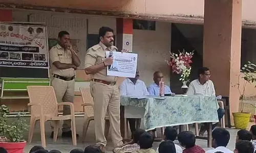 నిబంధనలు పాటించండి : ప్రమాదాలను నివారించండి