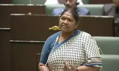ఉపాధి హామీ చట్టంపై తీర్మానాన్ని ఆమోదించిన మండలి.. మంత్రి సీతక్క కీలక వ్యాఖ్యలు