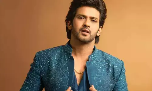 నేను ఈ స్థాయికి రావడానికి కారణం మీరే.. యంగ్ హీరో ఇంట్రెస్టింగ్ కామెంట్స్.. వైరల్ అవుతున్న వీడియో