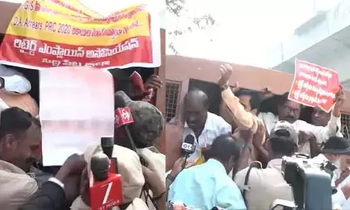 అసెంబ్లీ ముట్టడికి రిటైర్డ్ ఉద్యోగుల యత్నం.. బక్క జడ్సన్ అరెస్ట్