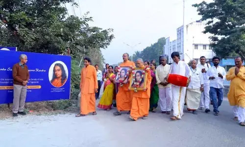 ఒక యోగి ఆత్మకథ.. ఘనంగా యోగానంద జయంతి సంబరాలు.. ఆయన జీవిత విశేషాలు ఇవే