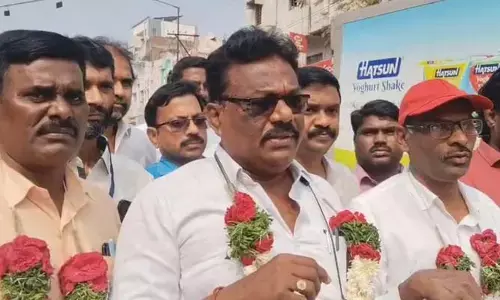 సూర్యాపేటలో ప్రెస్ క్లబ్ భవనం నిర్మించాల్సిందే.. టీఎస్‌జేఏ ఆధ్వర్యంలో పాదయాత్ర.. అధికారులకు వినతి