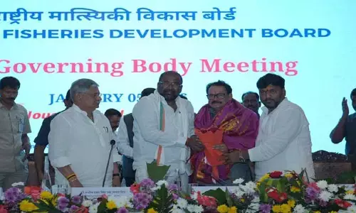 8 ల‌క్ష‌ల మెట్రిక్ ట‌న్నుల చేప‌ల ఉత్ప‌త్తి ల‌క్ష్యం :  మంత్రి వాకిటి శ్రీహ‌రి