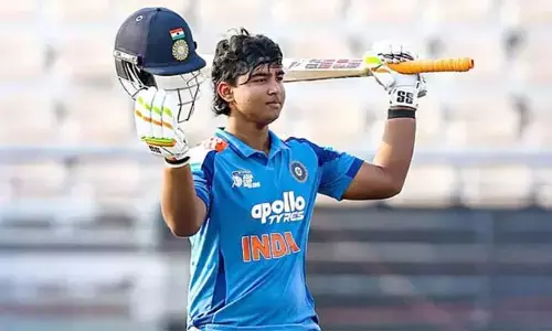 Ind U19 vs SA U19 : విశ్వరూపం చూపించిన వైభవ్.. 19 బంతుల్లోనే హాఫ్ సెంచరీ