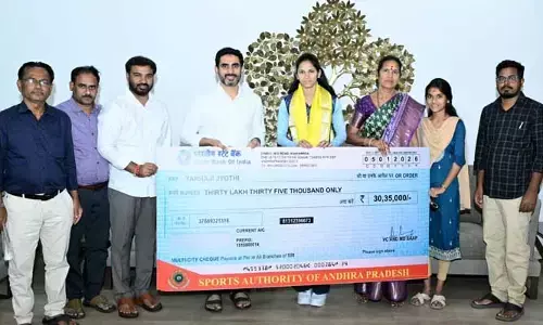 ఆసియా స్వర్ణ విజేతకు అండగా మంత్రి లోకేష్