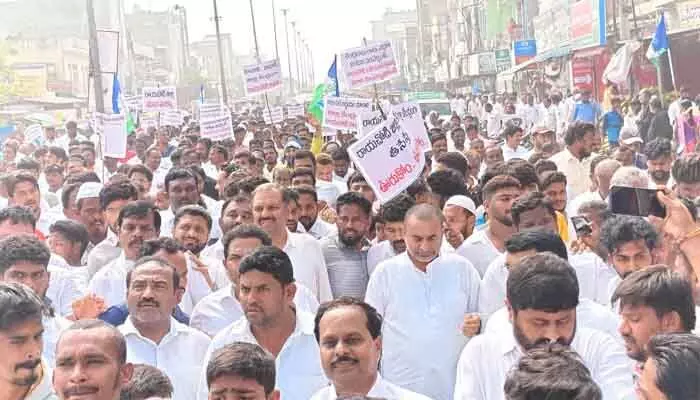ఆరని విభజన చిచ్చు! ఆరని విభజన చిచ్చు!