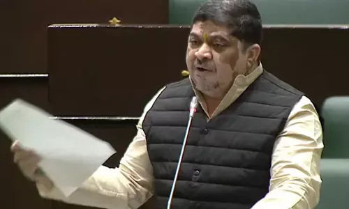 అన్నీ పోను నెలకు రూ.70 వేలు సంపాదిస్తున్నారు: మండలిలో మంత్రి పొన్నం క్లారిటీ