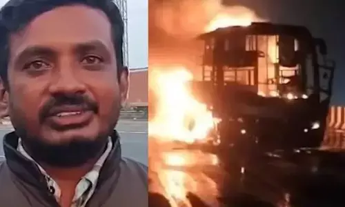 ఏపీ బస్సు ప్రమాదం..డ్రైవర్ అప్రమత్తతో 10 మంది సేఫ్..!