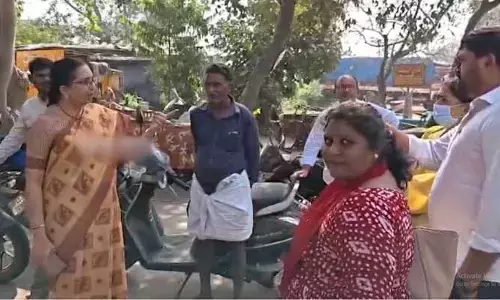 బ్యాంకులో బంగారం మాయం.. ఖాతా దారుల ఆందోళన