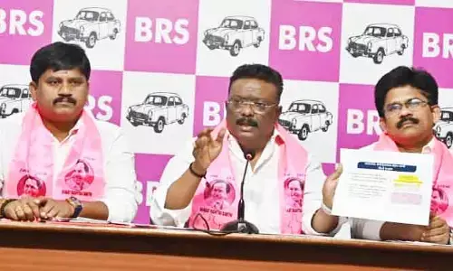 కాంగ్రెస్, బీజేపీలది అక్రమ బంధం.. ఎమ్మెల్సీ దాసోజు శ్రవణ్‌కుమార్