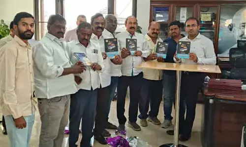 విద్యుత్ కాంట్రాక్టర్ల ఇబ్బందులు తొలగిస్తాం