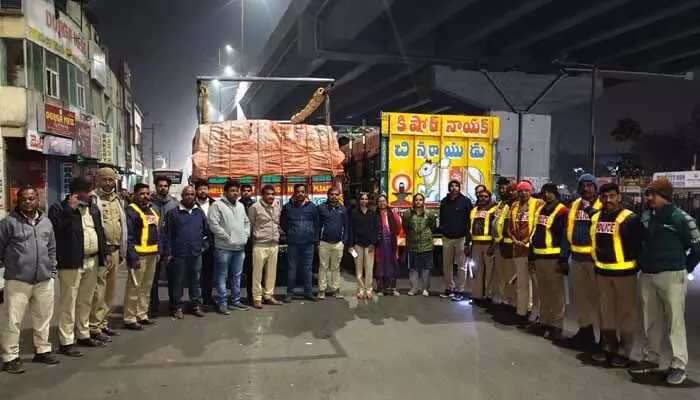 విజిలెన్స్ అండ్ ఎన్ఫోర్స్మెంట్ దాడుల్లో పీడీఎస్ రైస్ పట్టివేత విజిలెన్స్ అండ్ ఎన్ఫోర్స్మెంట్ దాడుల్లో పీడీఎస్ రైస్ పట్టివేత