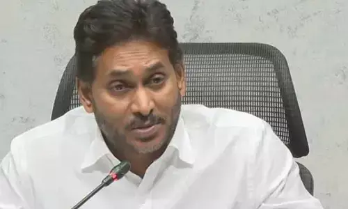 చంద్రబాబు చరిత్రహీనుడిగా మిగిలిపోతారు : వైఎస్ జగన్ సంచలన వ్యాఖ్యలు