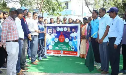 యువ‌త క్రీడా ప్ర‌తిభ‌కు సీఎం క‌ప్ పోటీలు : క‌లెక్ట‌ర్ దివాక‌ర టీఎస్