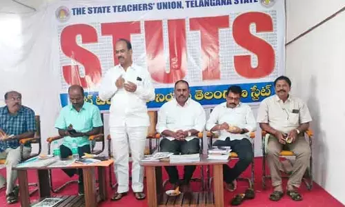 ఉద్యమ సంఘాలతోనే సమస్యల పరిష్కారం