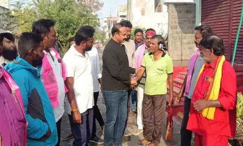 బాధితుల ఇళ్ల‌కి ఒక్క ఇటుక క‌దిలించినా ఊరుకోం : మాజీ ఎమ్మెల్యే బొల్లం మ‌ల్ల‌య్య యాద‌వ్