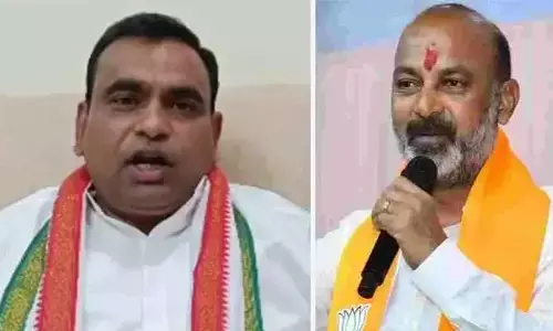 Bandi vs Chamala:  అప్పుడు మీరు కరీంనగర్ కార్పొరేటర్‍గా ఉన్నారు.. బండికి ఎంపీ చామల కౌంటర్