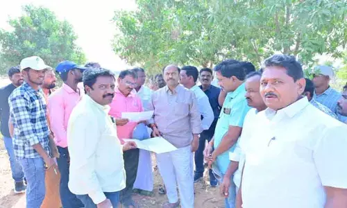 యంగ్ ఇండియా ఇంటిగ్రేటెడ్ స్కూల్స్ నిర్మాణం పూర్త‌యితే విద్యార్థుల‌కు చాలా మేలు : ఎమ్మెల్యే బండ్ల కృష్ణ‌మోహ‌న్ రెడ్డి