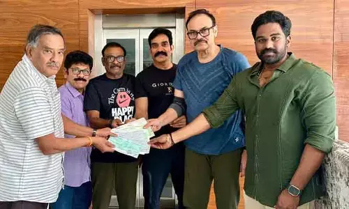 జనసేనకు అండగా నాగబాబు సన్నిహితులు.. రూ.48 లక్షలు అందజేత