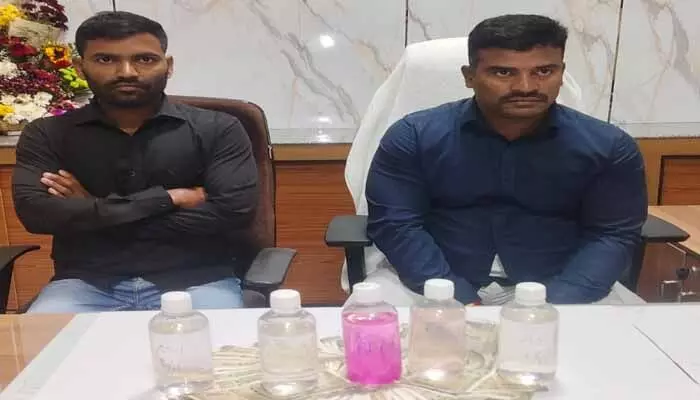 ఏసీబీకి పట్టుబడ్డ మరో జిల్లా అధికారి ఏసీబీకి పట్టుబడ్డ మరో జిల్లా అధికారి