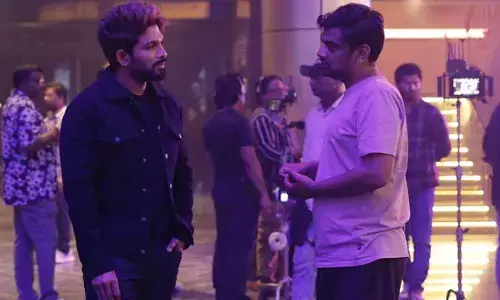 ఫ్లాప్ డైరెక్టర్‌తో కనిపించి షాకిచ్చిన అల్లు అర్జున్.. చాలా ఎగ్జైటింగ్‌గా ఉందంటూ పోస్ట్