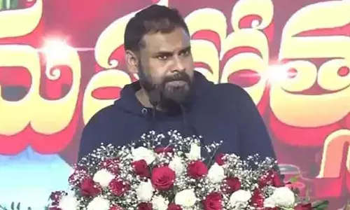 నెలలో ఒక్కసారైనా వెళ్లండి:  యువ వైద్యులకు పవన్ కల్యాణ్ కీలక రిక్వెస్ట్
