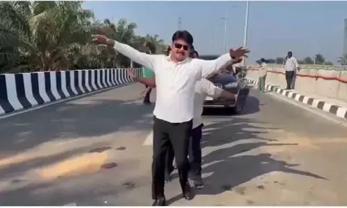 క్యాబాత్ హై ఎమ్మెల్యే సాబ్.. మస్తు స్టెప్పులు వేశారు!