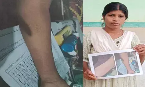 ఎఫ్‌ఐఆర్ కాపీ అడిగితే  బాధితురాలిపై దాడి!