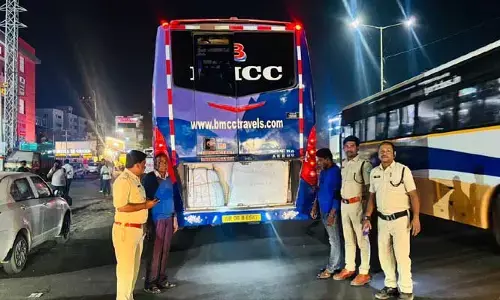 సంక్రాంతి రద్దీలో దండయాత్ర.. 75 ప్రైవేట్ ట్రావెల్ బస్సులపై రవాణా శాఖ కేసులు