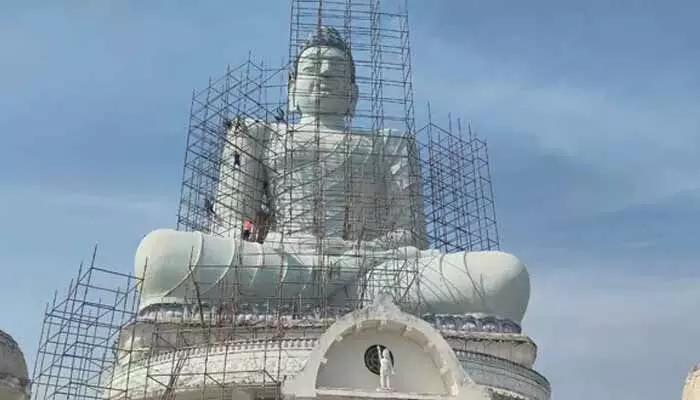 అమరావతి ఐకాన్కు కొత్త రూపు.. పనులు షురూ అమరావతి ఐకాన్కు కొత్త రూపు.. పనులు షురూ