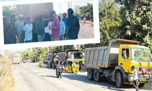 మట్టి దొంగలు.. అధికారులు లారీ మాఫియా కుమ్మక్కు?