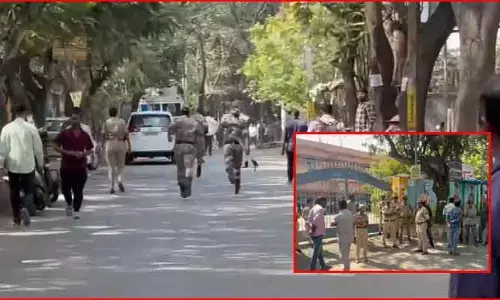 చిక్కడపల్లి సెంట్రల్ లైబ్రరీ ప్రాంతంలో తీవ్ర ఉద్రిక్తత.. భారీగా మోహరించిన పోలీసులు