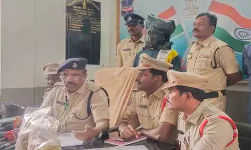 ఓపీఎం  మాదకద్రవ్యాన్ని విక్రయిస్తున్న వ్యక్తి అరెస్ట్