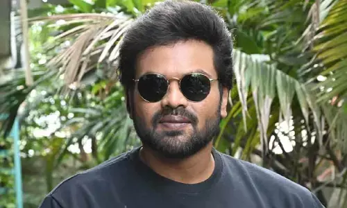 ఆటోకు కూడా డబ్బులు కట్టలేని పరిస్థితుల్లో మంచు మనోజ్.. అసలేం జరిగిందంటే? (వీడియో)