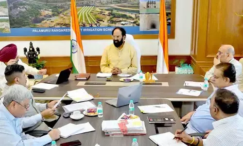 SLBC టన్నెల పనులపై మంత్రి ఉత్తమ్ సమీక్ష