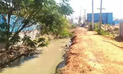 పందెన్ వాగు పరాధీనం.. బఫర్ జోన్‌కు మంగళం