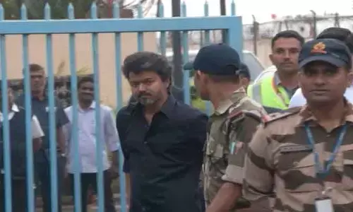 నేడు సీబీఐ ముందుకు టీవీకే అధినేత విజయ్