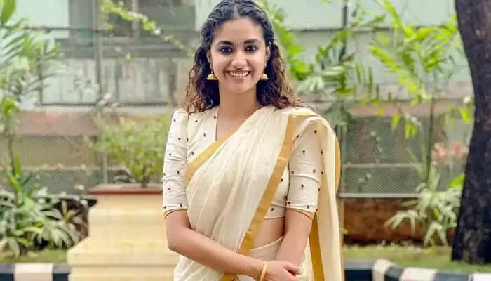 న్యూ బిగినింగ్స్ అంటూ ఆ ఫొటోలు షేర్ చేసిన కీర్తి సురేష్.. బెస్ట్ ఆఫ్ లక్ అంటూ నెటిజన్ల కామెంట్స్ న్యూ బిగినింగ్స్ అంటూ ఆ ఫొటోలు షేర్ చేసిన కీర్తి సురేష్.. బెస్ట్ ఆఫ్ లక్ అంటూ నెటిజన్ల కామెంట్స్