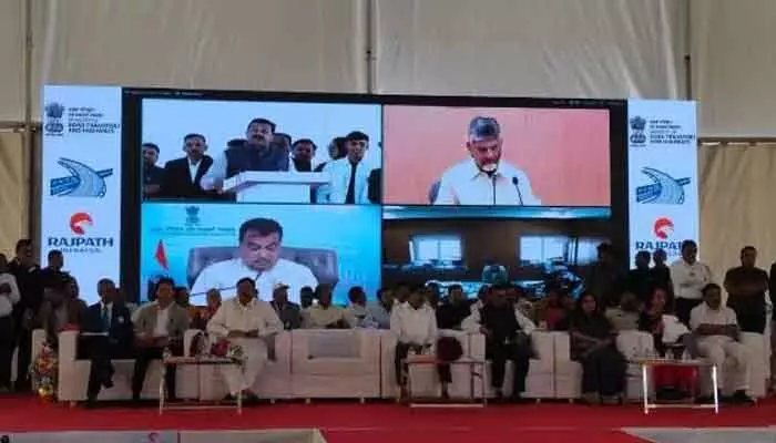 గిన్నీస్ రికార్డులు సాధించడం అభినందనీయం : సీఎం గిన్నీస్ రికార్డులు సాధించడం అభినందనీయం : సీఎం