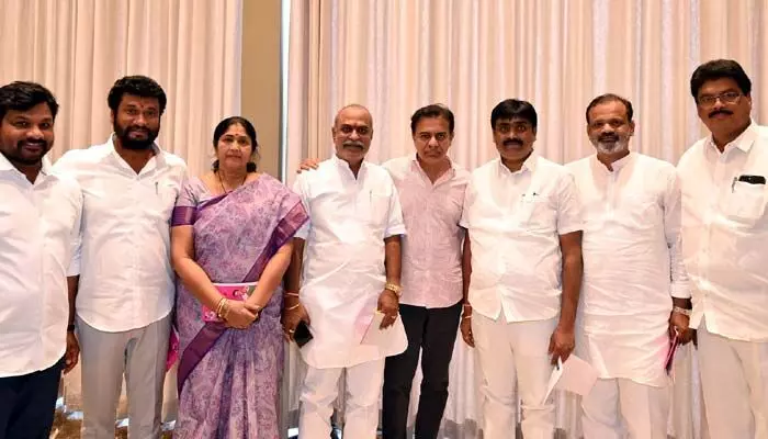 KTR : బీజేపీకి తెలంగాణలో బలం లేదు.. కేటీఆర్ కీలక వ్యాఖ్యలు KTR : బీజేపీకి తెలంగాణలో బలం లేదు.. కేటీఆర్ కీలక వ్యాఖ్యలు