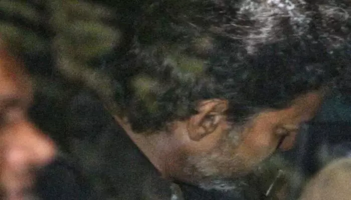Actor Vijay: కరూర్ తొక్కిసలాట కేసులో సీబీఐ ముందు హాజరైన టీవీకే చీఫ్ విజయ్ Actor Vijay: కరూర్ తొక్కిసలాట కేసులో సీబీఐ ముందు హాజరైన టీవీకే చీఫ్ విజయ్