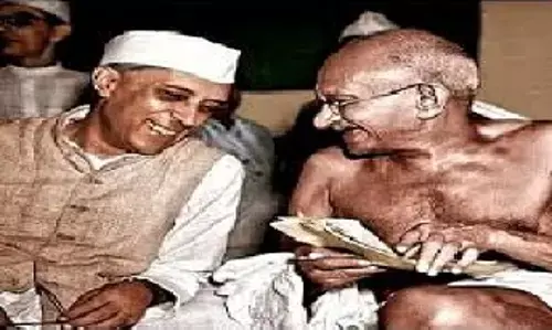 గాంధీ వారసత్వంపై బురదజల్లుడేల?